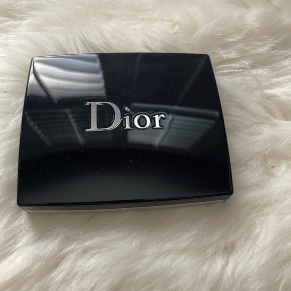 New! Dior Eyeshadow Palette - Picture 2 of 3